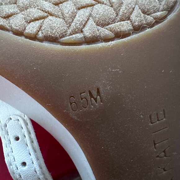 Kelly & Katie Nemira Sandal Bow Detail Ankle Wrap Strap White Satin Heels sz 6.5 - Picture 6 of 14